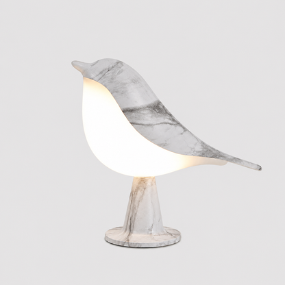 Lampe oiseau aromathérapie rechargeable USB couleur marbre blanc, avec éclairage LED doux et design décoratif moderne. Veilleuse diffuseur d’huiles essentielles effet marbre sur fond neutre, idéale pour une ambiance chaleureuse, relaxante et raffinée à la maison.